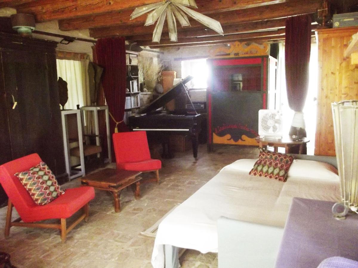 "La Casa Degli Ulivi Art B&B" Trecastelli Exterior foto