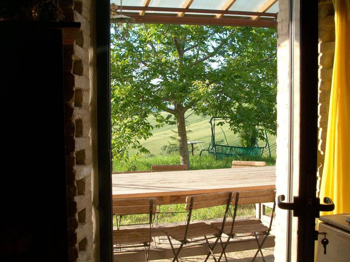 "La Casa Degli Ulivi Art B&B" Trecastelli Exterior foto