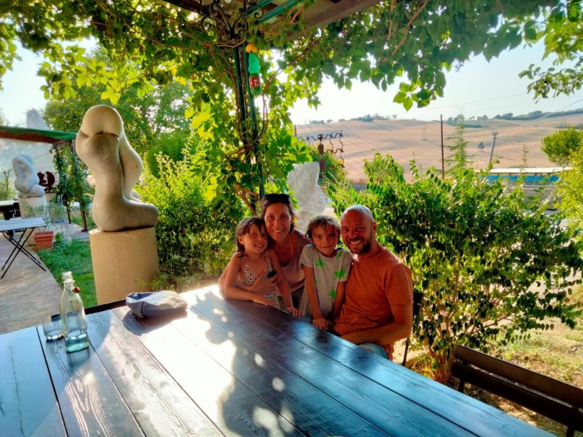 "La Casa Degli Ulivi Art B&B" Trecastelli Exterior foto